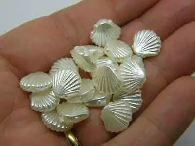 100 Shell Scallop Beads Silvery Golden Pearl Acrylic AB814 • $4.25