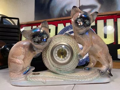 Vintage 1950's Dutch Jema Lustre Ware Siamese Cats Figural Clock  • $180