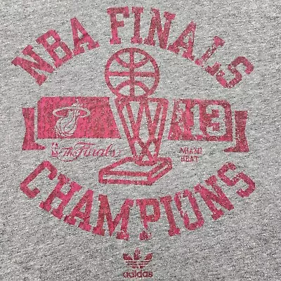 Miami Heat 2013 NBA Champions Gray Short Sleeve T-Shirt Men's L • $11.98