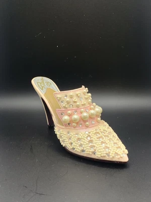 $25 • Buy Just The Right Shoe By Raine SIGNED - Frosted Fantasy Pink POG Exclusive 25054
