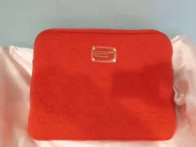 MARC JACOBS RED Foam Embossed  Laptop Tablet Computer Zip Case • $8.50