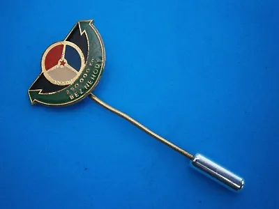 BT950* Vintage Mercedes Benz Bez Nehody 250000 Km Czech Logo Lapel Tie Pin Badge • $6.21