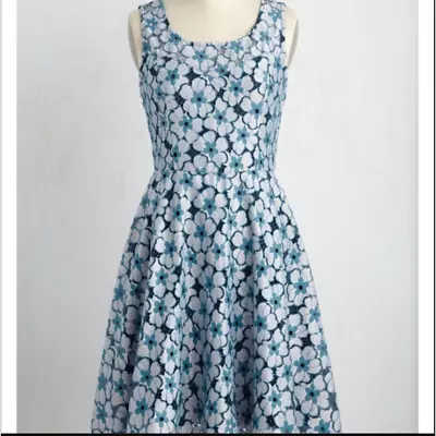 EUC Yellow Star Modcloth XL Blue Silver Floral Sleeveless Fit And Flare Dress • $40