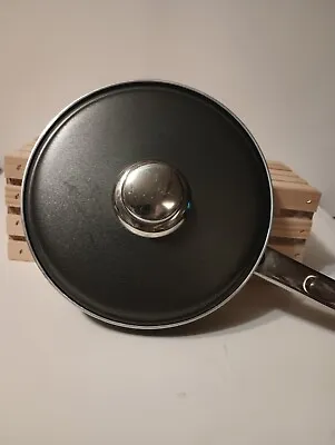 Farberware Non-stick 4 Cup Egg Poacher 8'' Pan  Lid Stove Top Easy Clean.  • $15