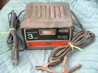 Vintage Schumacher Sure Fire 3 Amp 6 & 12 Volt Battery Charger WS-63 Trickle • $55