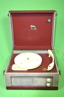 £60 • Buy DANSETTE JUNIOR RECORD PLAYER Red 1960’s VINTAGE 33 45 78 De Luxe           132B