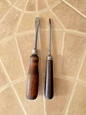 Vintage Old Wooden Handle Screwdrivers Unbranded - Lot Of 2 • $11.99