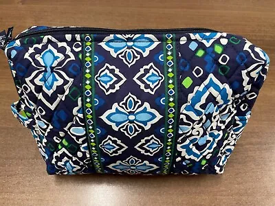 VERA BRADLEY COSMETIC BAG BRAND NEW SIZE LARGE Ink Blue Navy-Blue-Wht-Green • $17.99