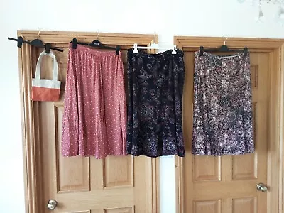 Bundle Of Ladies Clothes Size 20 Marks And Spencer Skirts X 3 Cotswolds  • £7.99