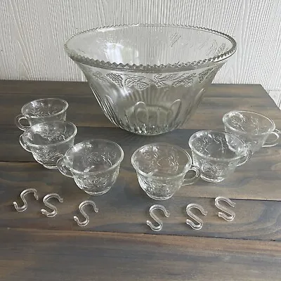 Vintage Indiana Glass Co. Princess 15-piece Crystal Holiday Punch Bowl Set (SH) • $29.99