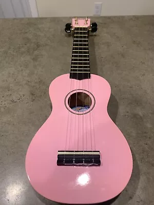 Mahalo Colorful Soprano Ukulele - Pink U-30PK With Case • $25