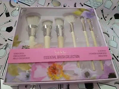 Nicole Miller Essential Makeup Brush Collection BRAND NEW BOXED SET • $40.99