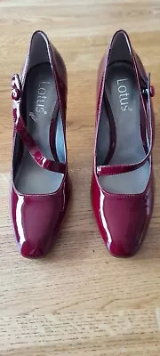 Ladies Lotus Burgundy Patent Heeled Shoes Size 4 • £15