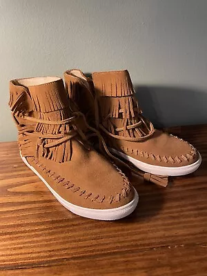 J Slides Fringed Bootie Moccasin NYC Poca Women 9 Sneaker Tan Brown Suede Boot • $24