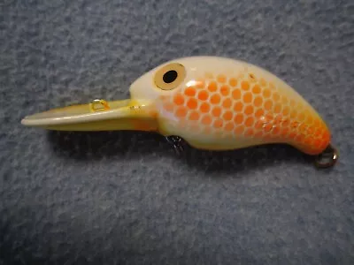 Vintage Unmarked 3 3/4  Salmon/steelhead Diving Plug Fishing Lure Good Cond. • $4.99