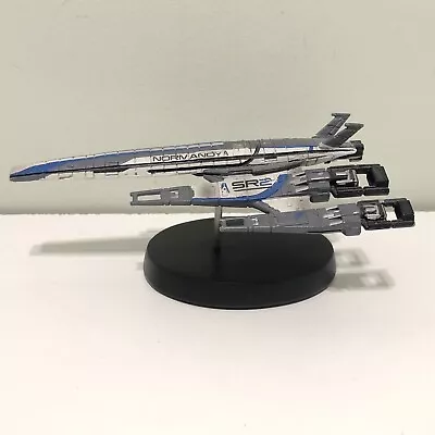 $145.71 • Buy Mass Effect Bioware Normandy SR2 Ship Replica (2011 Dark Horse)