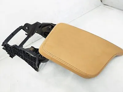 2017 2018 2019 2020 2021 Volvo S90 Center Console Armrest Lid Tan 39835450 • $108.15