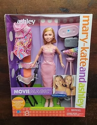 Mary Kate And Ashley Olsen Twins Fashion Doll - Movie Magic 2001 NIB Mattel • $34.99