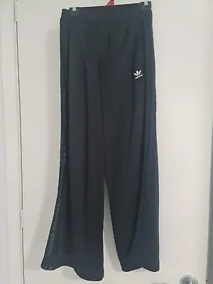 $19.95 • Buy Adidas Woman's Pants Black With White Stripes Size 8 Pre- Owned 