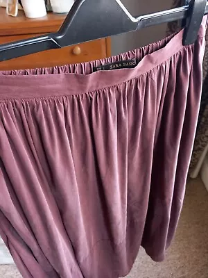 Zara Midi Skirt Size Large • £11