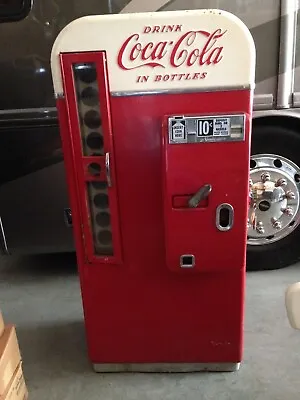 1950’s Vendo 81 Coke Machine • $5559