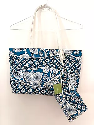 Vera Bradley Making Waves Tote & New Clutch Set Blue Lagoon White Vinyl Handles • $49.99