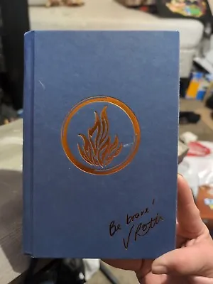 SIGNED Divergent Collector’s Edition By Veronica Roth Autographed No Dust Cover • $45