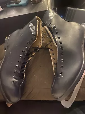 Lake Placid Model 285 Black Leather Figure Skating Ice Skates Men's Size 7 • $25