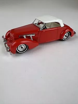 Matchbox Models Of Yesteryear 1937 Cord Model 812 Phaeton Sedan • $14.99