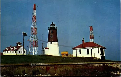 Postcard Narragansett Rhode Island Point Judith Lighthouse & Coast Guard Station • £5.22