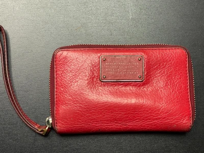 $24.99 • Buy Marc Jacobs By Marc Solid Red Leather Purse Wallet With Metal Logo Hardware