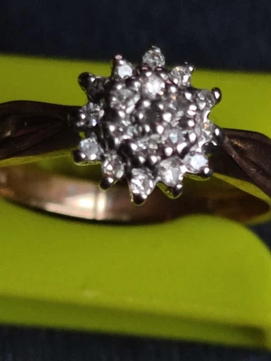 £94 • Buy 9ct  Gold And Diamond Ring Size M,10 Points Cluster.