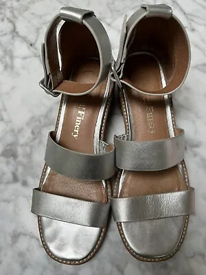 $40 • Buy Department Of Finery DOF Leather Sandals Size 38
