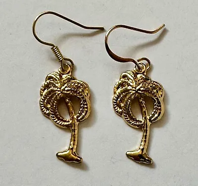 Vintage Gold Tone Metal Palm Tropical Tree Charm 1  Earrings 1 3/8  • $0.99