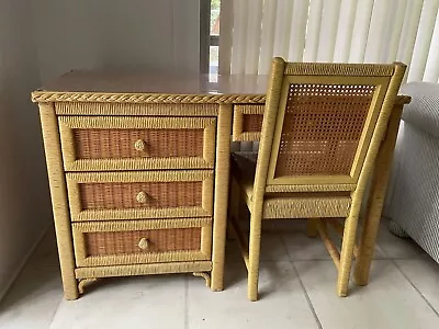 $450 • Buy Vintage Henry Link Lexington Wicker Desk & Chair Fitted Plexiglass Top VGC