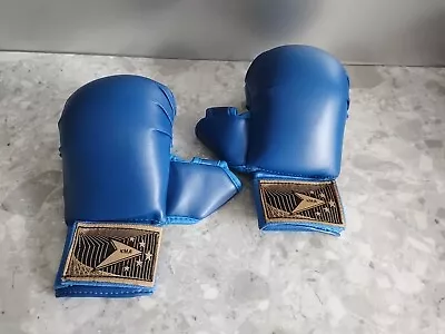 KMA Karate Training Mitts/Gloves.Semi/Full Contact.Blue.kids Aged 5-9 Yrs • £13