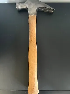 Vintage Vaughan Framing Hammer 20 Oz Straight Claw Hammer Wood Handle • $19.99