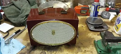 Vintage  Zenith Model Y513 Tube Radio Burgundy Working • $15