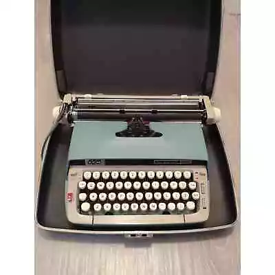 Vintage Smith-Corona SCM Classic 12 Portable Typewriter With Hard Case • $79.99