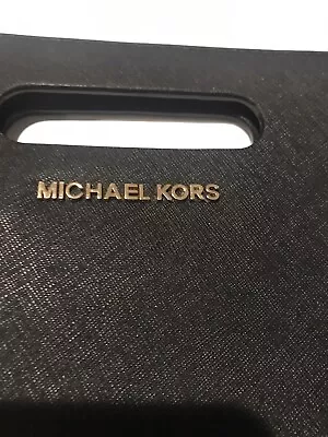 Michael Kors Black Tilda Leather Pocketbook • $37.99