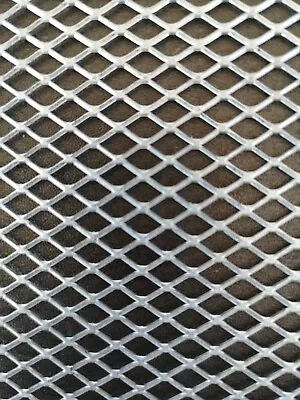 Expanded Metal. 10mm X 6.5mm - GALVANISED STEEL - Flattened Mesh 150mm X 200mm • £4.50