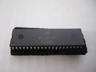 Motorola MC68B00P 68B00 6800 8-Bit Microprocessor PDIP40 • $14.99