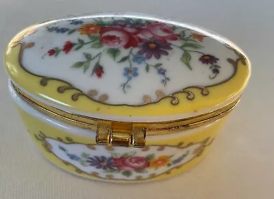 Vintage Trinket Box Yellow & White With Flowers And Hinged Lid • $13.50