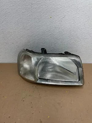 2002 To 2003 Land Rover Freelander Right Passenger Headlight Halogen 9691M DG1 • $27.19