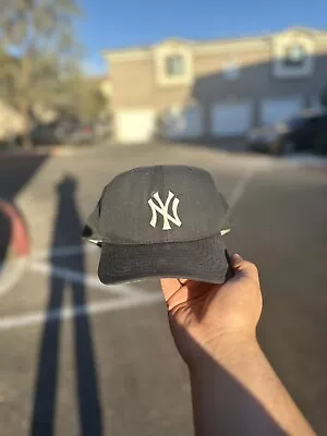 Vintage New Era New York Yankees  Snapback • $45