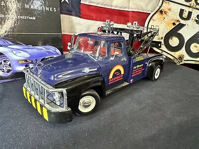 Welly 1957 Ford F-100  1/18 Tow Truck Rainbow Road Service Blue • $25