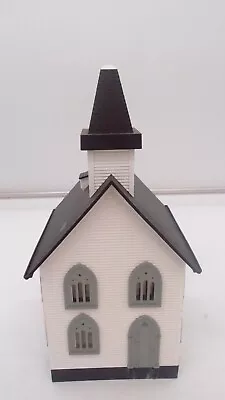 Model Power (6350O Gauge Lighted Church ( • $14