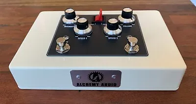 Alchemy Audio Shin-Ei Uni-Vibe Chorus Vibrato Clone Guitar Effect Pedal • $299.95