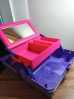 $10 • Buy Vintage Caboodles Makeup Case With Mirror  Purple Marble With Pink Insides