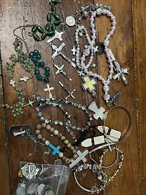 Vtg Rosary Beads Lot Repair Parts Wht Glass Wood Saints Medals Crucifixes  • $21.50